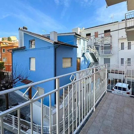 Apartment 300m Mare Wifi Taxi Boat 2 Sorelle E Relax